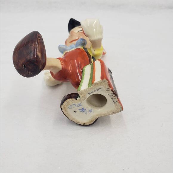 Goebel Pinocchio Germany Walt Disney Character Figurine Walking w/Apple - Picture 10 of 16